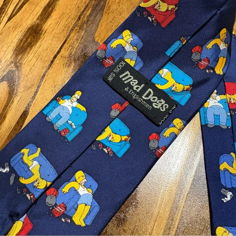 Vintage mad dogs Simpson’s Homer Simpson couch print  tie blue silk